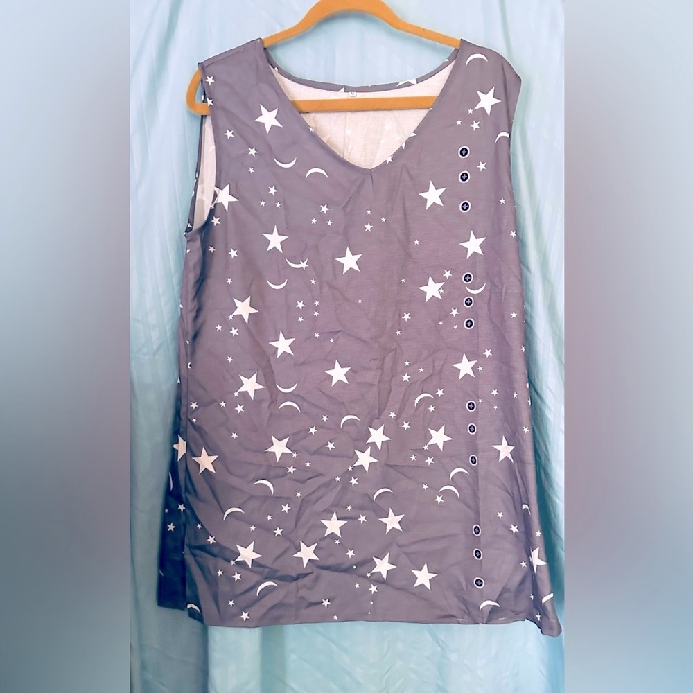 Woman’s summer tank top grey and white stars